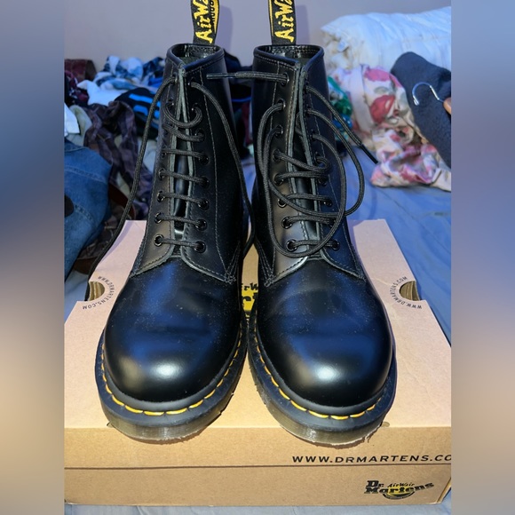 Dr. Martens 1460 Smooth Leather Lace Up Boots - Picture 3 of 11